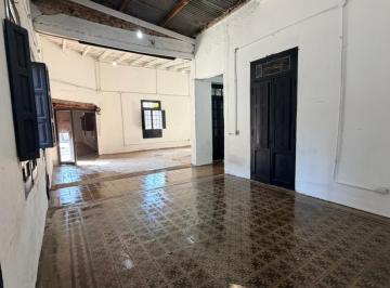 Local comercial · 120m² · 6 Cocheras · Venta Local con Cocheras. Bº Pueyrredón. 120 m