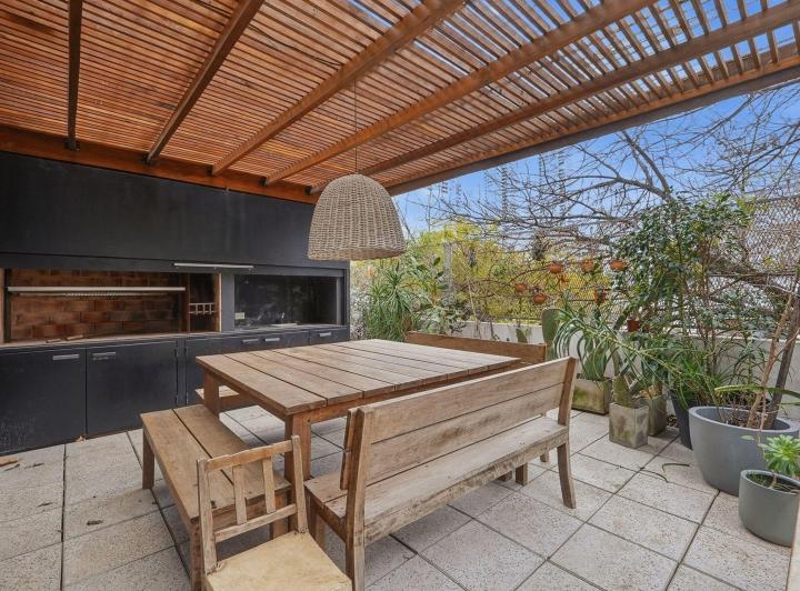 PH · 163m² · 6 Ambientes · 1 Cochera
