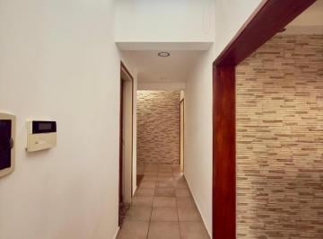 Departamento · 5 Ambientes · Departamento en Alquiler: Moreno 826 San Lorenzo