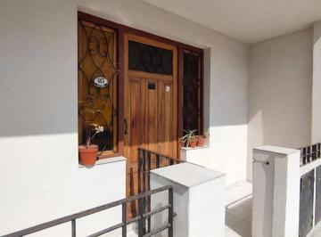 Casa · 67m² · 3 Ambientes · 1 Cochera · Casa en Plata Baja, Apta Credito, Dos Habitaciones