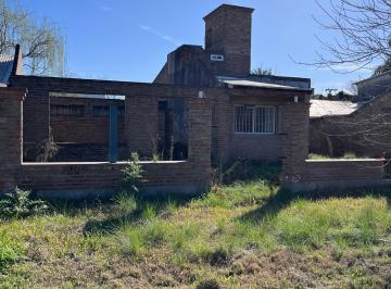 Casa de 2 ambientes, Funes · Casa con Amplio Terreno