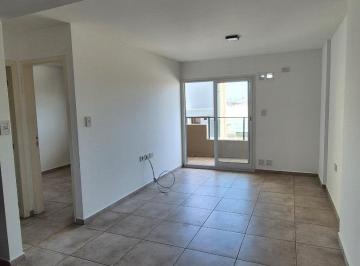 Departamento · 45m² · 2 Ambientes · Depto en Alq 1 Dor con Balcon Centro / Alberdi