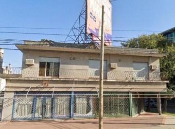 Casa · 379m² · Casa en Venta a Reciclar en Fisherton