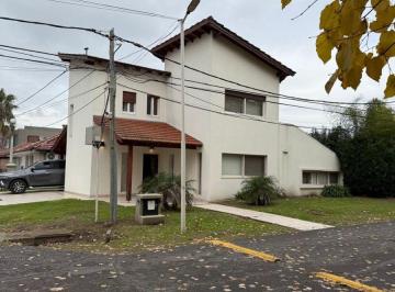 Casa de 4 ambientes, Esteban Echeverría · Casa de 4 Ambientes en Venta en Barrio Privado Venado 1 - Canning