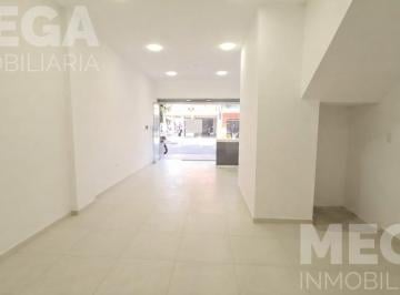Local comercial · 40m² · 1 Ambiente · Pelergini 185 - Local en Alquiler