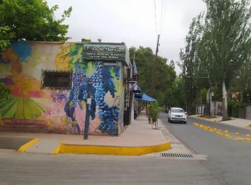 Local comercial · 35m² · 2 Ambientes · Besares 1076