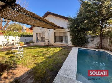 Casa · 100m² · 2 Dormitorios · 1 Cochera · Casa en Venta en Bella Vista