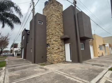 PH · 108m² · 2 Dormitorios · 1 Cochera · PH en Barrio Juan de Garay