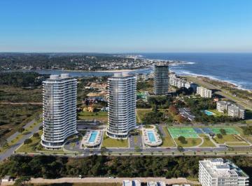 Departamento de 8 ambientes, Uruguay · Preventa Playa Brava Parada 32, Punta del Este, Exclusividad Unidades Desde 220 m² - 480 m²