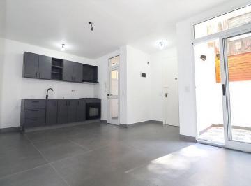 PH · 52m² · 3 Ambientes · Venta PH 3 Ambientes a Nuevo 2 Patios V Pueyrredon