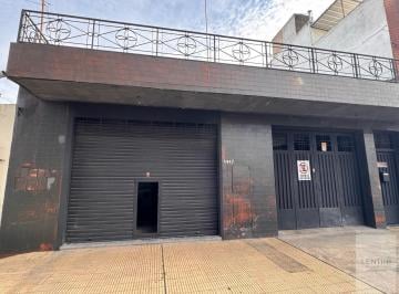 Local comercial · 125m² · 4 Ambientes · Local Comercial (2) + Vivienda 2 Ambientes + Areo + Fondo Libre