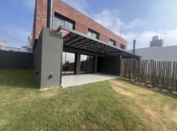 Departamento · 100m² · 3 Ambientes · 1 Cochera · Venta Casa/duplex 2 Dorm Maipu 2da Cordoba