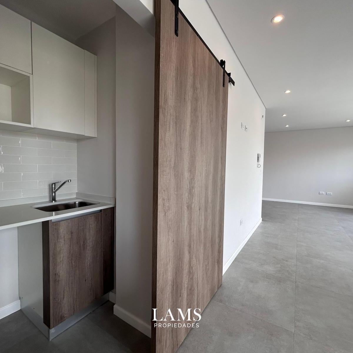 Departamento 4 ambientes a estrenar- Chauvin