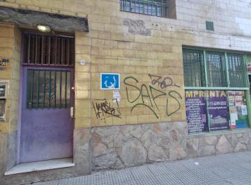 Local comercial en Alquiler de 4 ambientes · Alquiler Local con Depósito - Apto Todo Rubro - Sin Expensas. Entrada Indep.