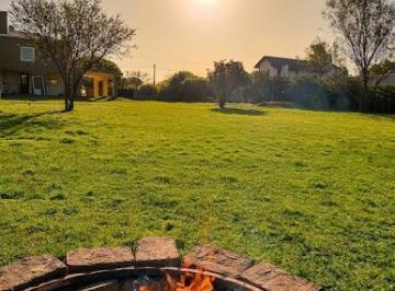Casa · 200m² · 3 Dormitorios · 3 Dorm. con Pileta - Calefacción Central en Alta Gracia - Country con Seguridad Las 24 Hs - Gas N