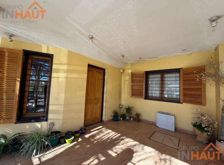 Casa · 129m² · 5 Ambientes · 1 Cochera