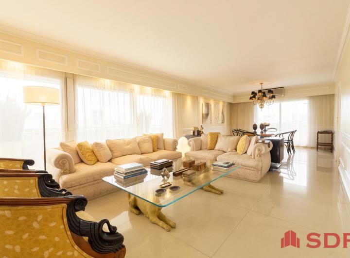 Departamento · 222m² · 5 Ambientes · 2 Cocheras