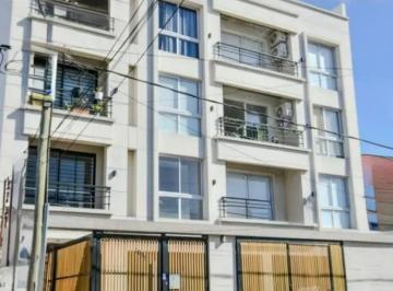 Departamento · 40m² · 2 Ambientes · 1 Cochera · Departamento 2 Ambientes con Cochera, Balcon y Terraza Privada