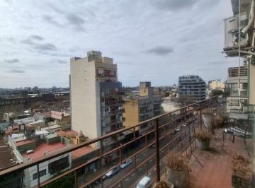 Departamento de 3 ambientes, Liniers · 3 Ambientes con Dependencia Frente Balcon Corrido Vista Abierta Super Luminoso Av Rivadavia 10788