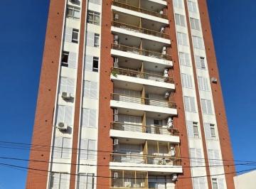 Departamento · 65m² · 4 Ambientes · 1 Cochera · Depto de 2 Dorm. C/ Coch y Amenities en Italia 132