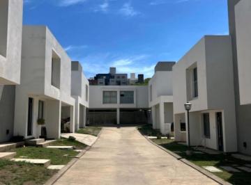 Departamento · 140m² · 4 Ambientes · 2 Cocheras · Venta | Dúplex 3 Dorm. con Quincho y Pileta en La Calera B° Cuesta Plaza - Tap