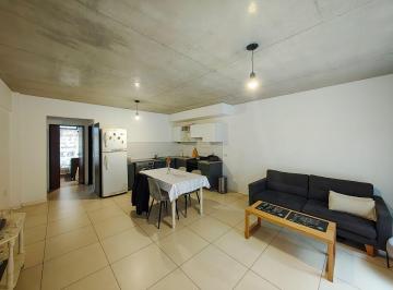 Departamento de 2 ambientes, Caballito · Excelente 2 Ambientes con Patio y Cochera, Todo a Nuevo, en Caballito