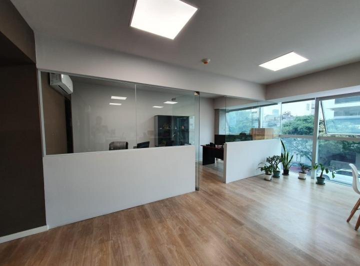 Oficina comercial · 90m²