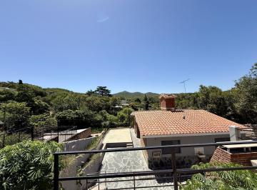 Casa · 170m² · 3 Ambientes · 1 Cochera · Venta Casa Rio Ceballos 3 Habitaciones con Cochera - Apta Credito