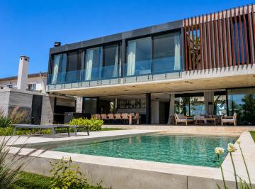 Casa de 6 ambientes, Escobar · Oportunidad! Casa en Venta Frente a La Laguna, Muelles Puertos del Lago.
