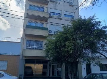 Departamento · 38m² · 2 Ambientes · Departamento 2 Amb con Balcón Muy Luminoso!