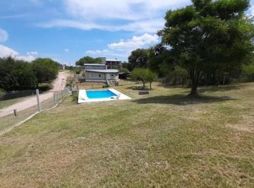 Casa · 127m² · 8 Ambientes · 2 Cocheras · Venta Casa 3 Dorm. Parque Siquiman Córdoba