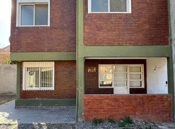 PH · 66m² · 3 Ambientes · 2 Cocheras · PH Duplex en Alquiler en Cipolletti