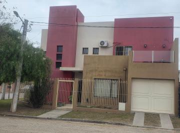 Casa en Venta de 4 ambientes Grand Bourg · Vendo Casa en Grand Bourg Salta