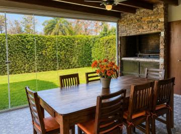Casa · 142m² · 4 Ambientes · 2 Cocheras · Venta Casa4 Amb Pilar, Pileta, Jardín Apto Credito