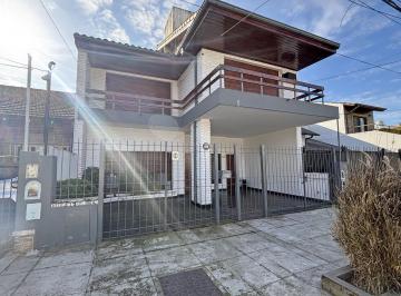 1 · Venta Chalet 6 Ambientes en Martínez