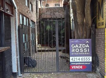 Local comercial · 300m² · Santilli - Pellerano 724 Adrogue Centro