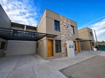 Departamento de 3 ambientes, San Francisco del Monte · Duplex en Venta.