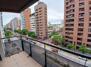 Foto · Externo Sobre Bv. San Juan 800 - Amplio con Balcón - 2 Dorm. 3 Baños