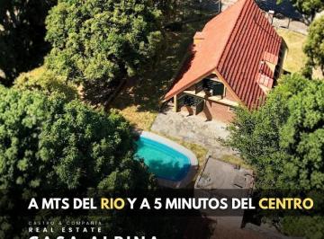 Casa · 100m² · 5 Ambientes · 1 Cochera · Venta Casa Alpina de 2 Dorm. con Piscina a 50 m del Río en Sol y Rio - Villa Carlos Paz