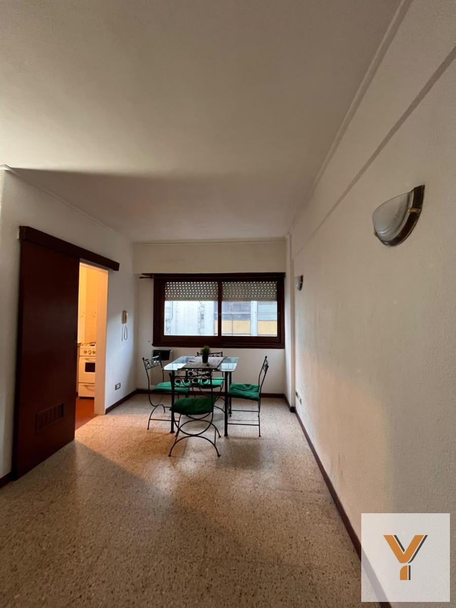 Departamento monoambiente en alquiler sobre calle Corrientes