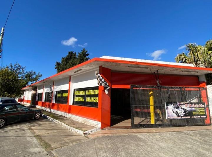 Local comercial · 245m²