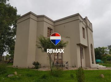 Casa · 230m² · 5 Ambientes · Casa en Venta 3d en La Almudena