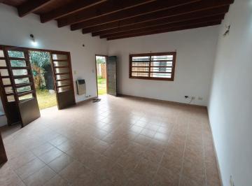 PH · 65m² · 3 Ambientes · 1 Cochera · PH - Tolosa