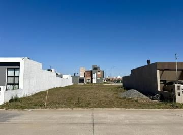 Terreno · 364m² · Lote Apto Duplex 364 m² en Venta - Brisas de Manantiales