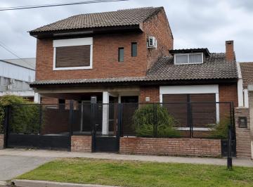 Casa · 150m² · 5 Ambientes · Venta Casa con Altillo en Ing Machwitz Escobar Sobre Calle Lambaré