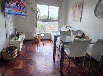 Departamento de 2 ambientes, Córdoba · Un Dormitorio de Categoría! Vista Al Frente, Al Parque Sarmiento! Permuto