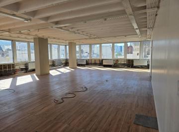 Oficina comercial · 590m² · 9 Ambientes · 3 Cocheras · Oficina en Venta - Piso Completo - Torre Olivetti - Plaza San Martin - Centro.