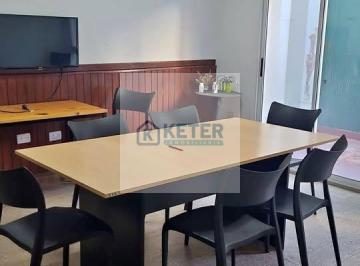 Oficina comercial · 130m² · 4 Ambientes · Oficina en Barrio Sur