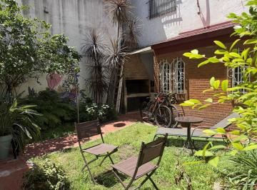 PH · 169m² · 6 Ambientes · 1 Cochera · PH en Caballito