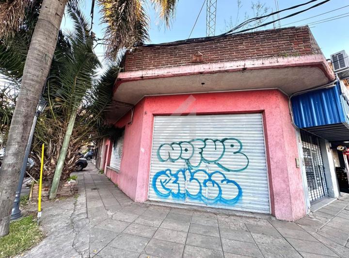 Local comercial · 181m²